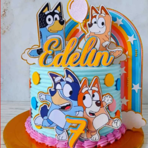 Ejemplo de torta con toppers – Personajes infantiles